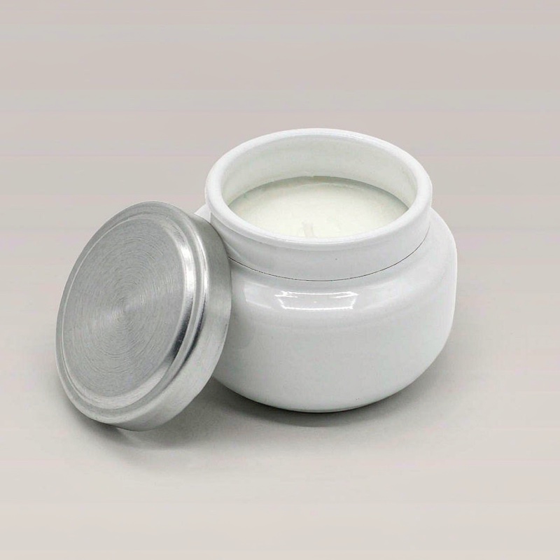 Suite Travel Candle, white ceramic jar with a metal lid